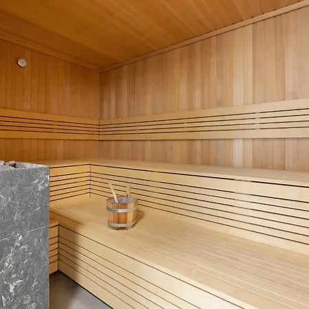 公寓 Boho 43 Lwowska 12b Kolobrzegu Sauna&jacuzzi 科沃布热格